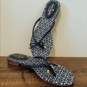 Navy and White Kate Spade Sandal with Gold Detail